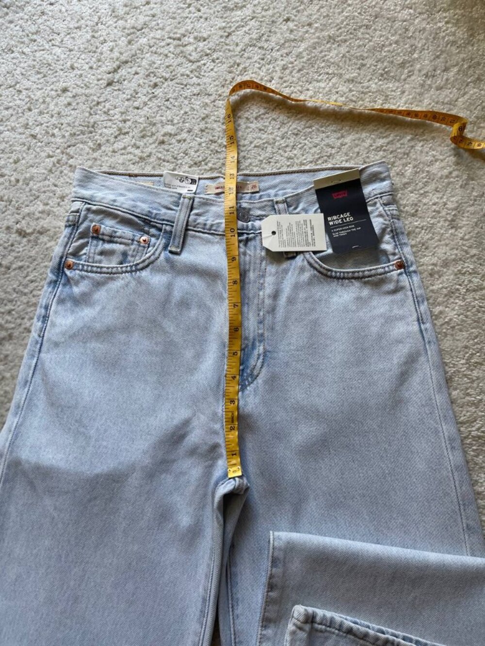 NWT Levi’s Premium Ribcage Wide Leg High Rise Women’s Jeans Size 26/32 - Picture 5 of 13
